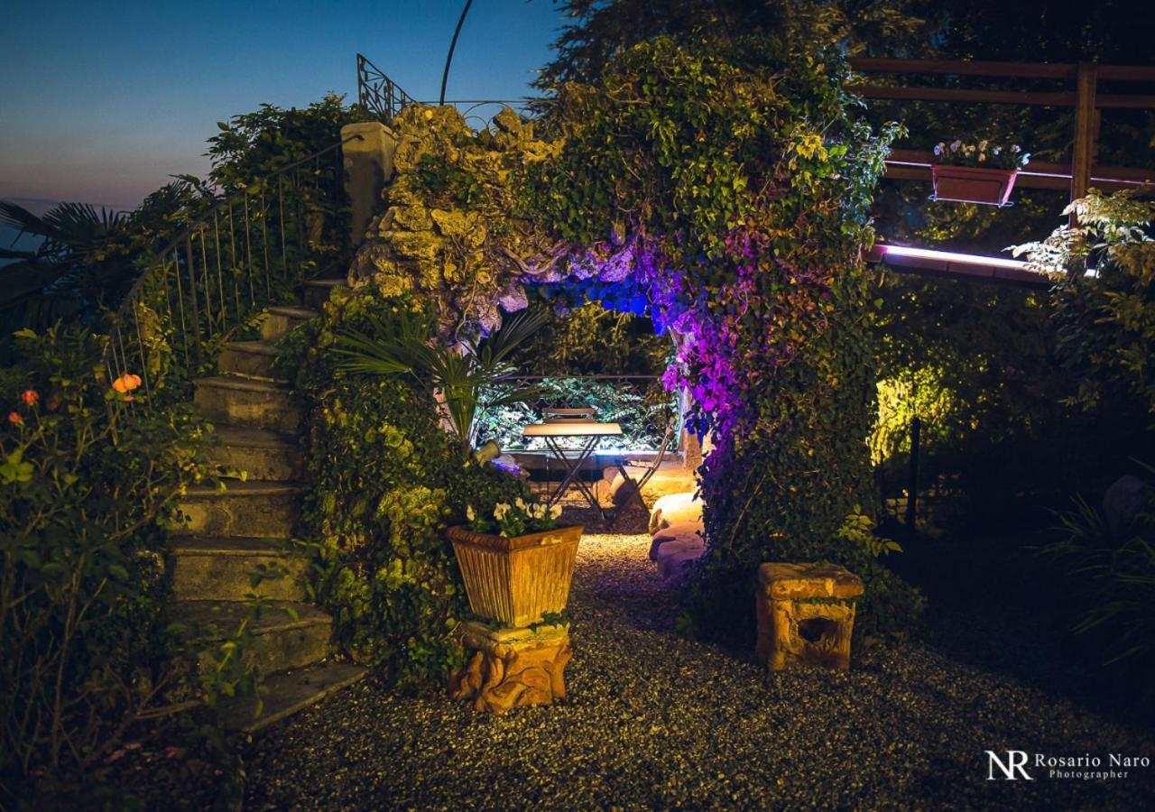 Villa Ghiringhelli Azzate Buitenkant foto