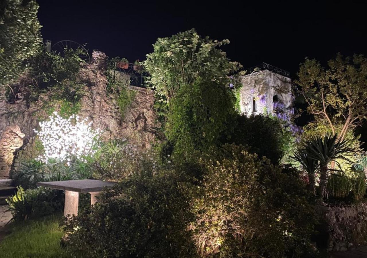 Villa Ghiringhelli Azzate Buitenkant foto